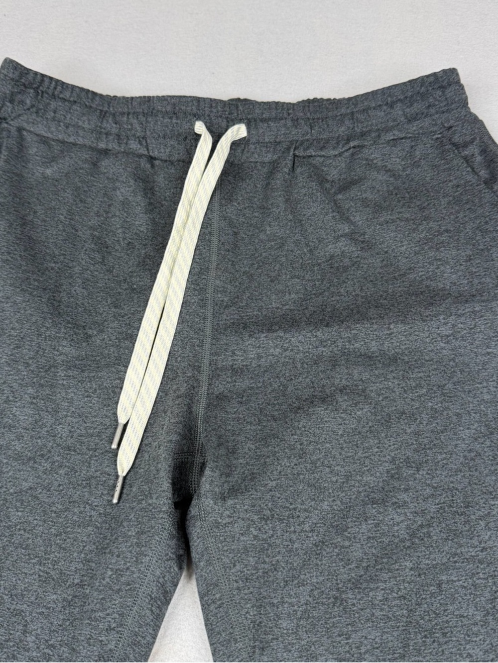 Vuori Performance Jogger Gray Heather DreamKnit Soft Lounge Women M Charcoal - Picture 2 of 7